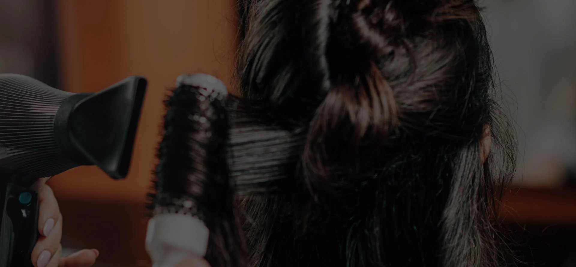 Curly Hair Style at Salon